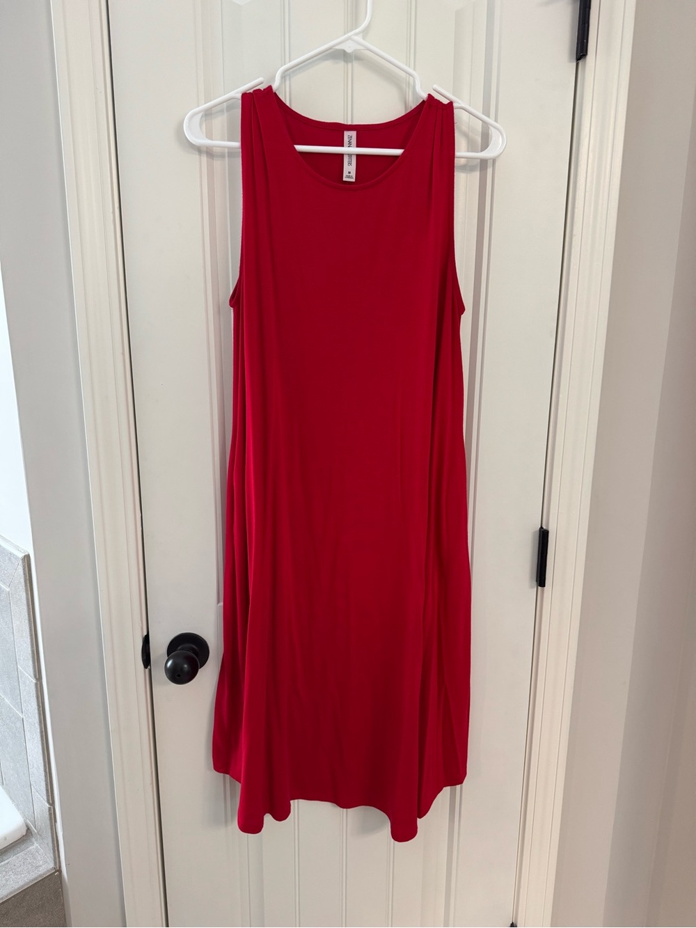 Classic Sleeveless Red Swing Dress